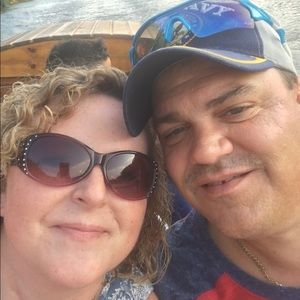 Meet your Posher, Sherry